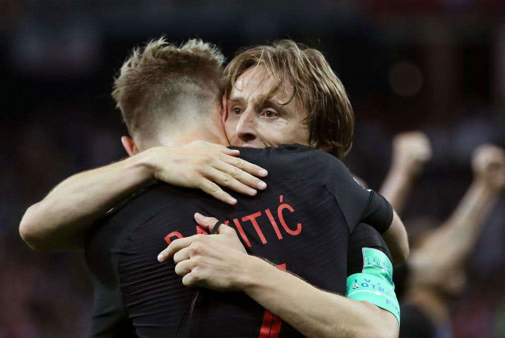 关于韩国羽毛球队完胜法国羽毛球队,谌龙三分雨点燃全场的信息 关于韩国羽毛球队完胜法国羽毛球队,谌龙三分雨点燃全场的信息