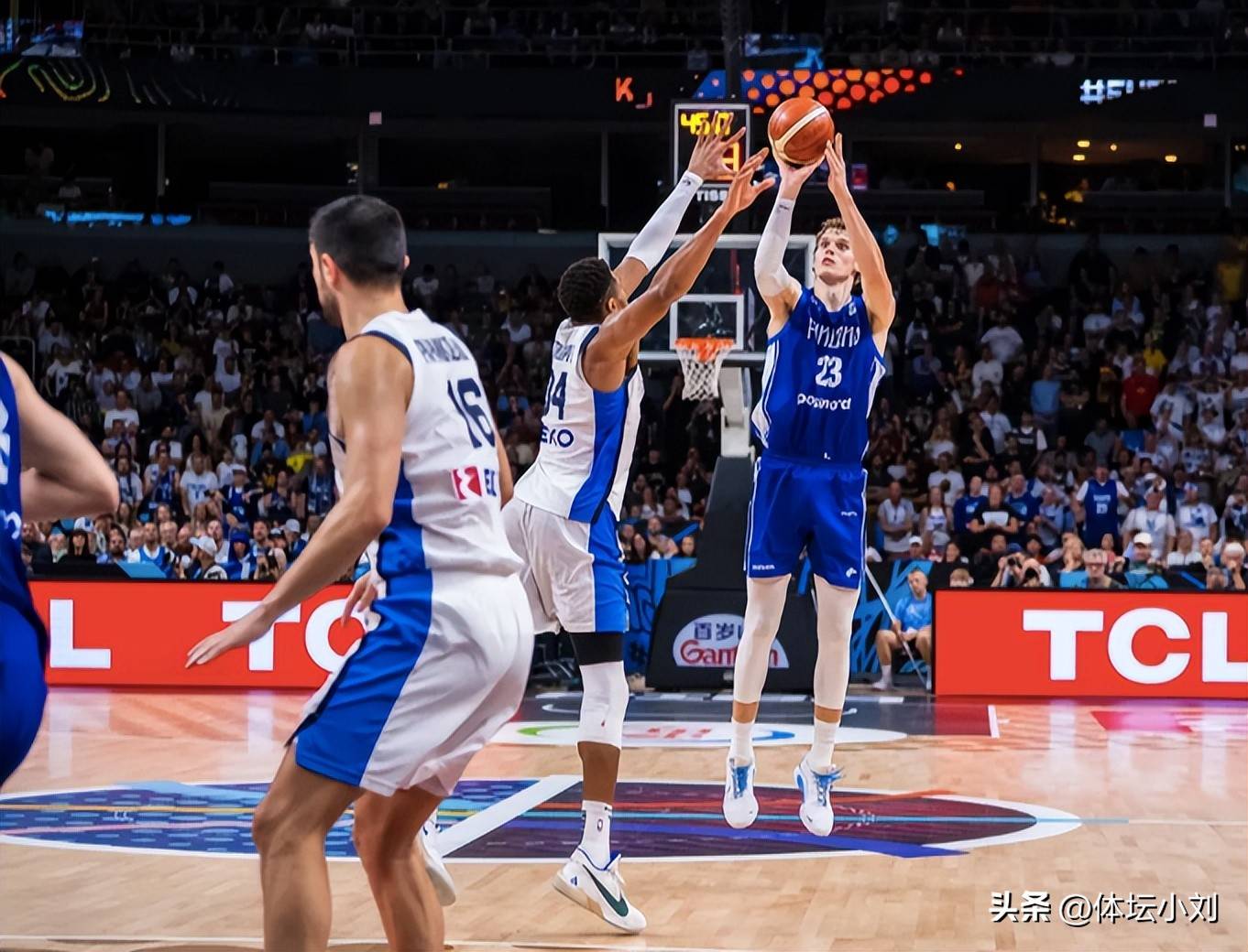 加拿大男篮血洗马刺，字母哥制霸全场