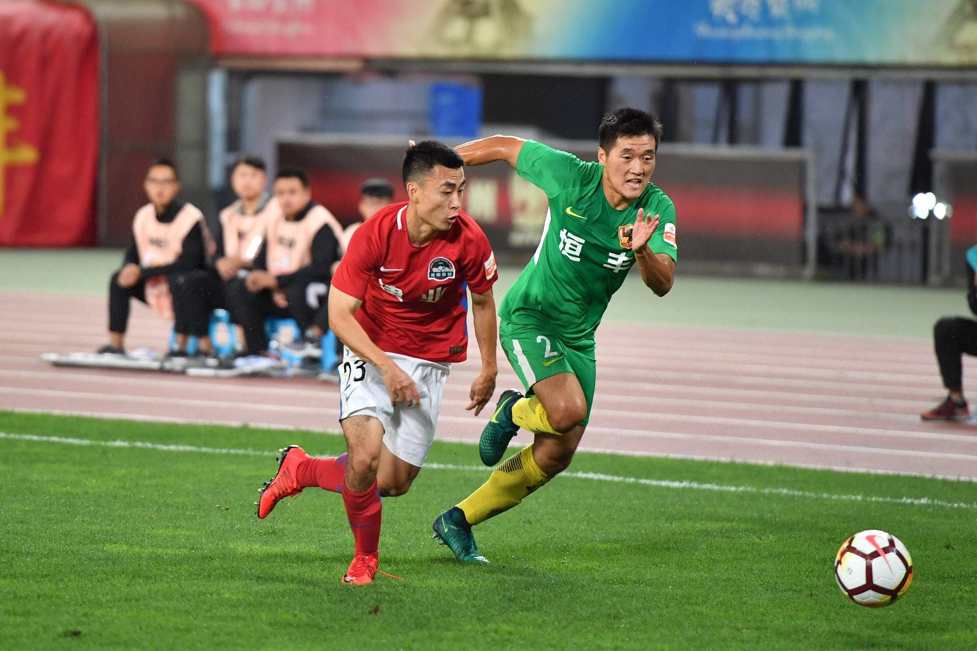 建业主场小胜恒大，排名虽升胜绩尚显不稳