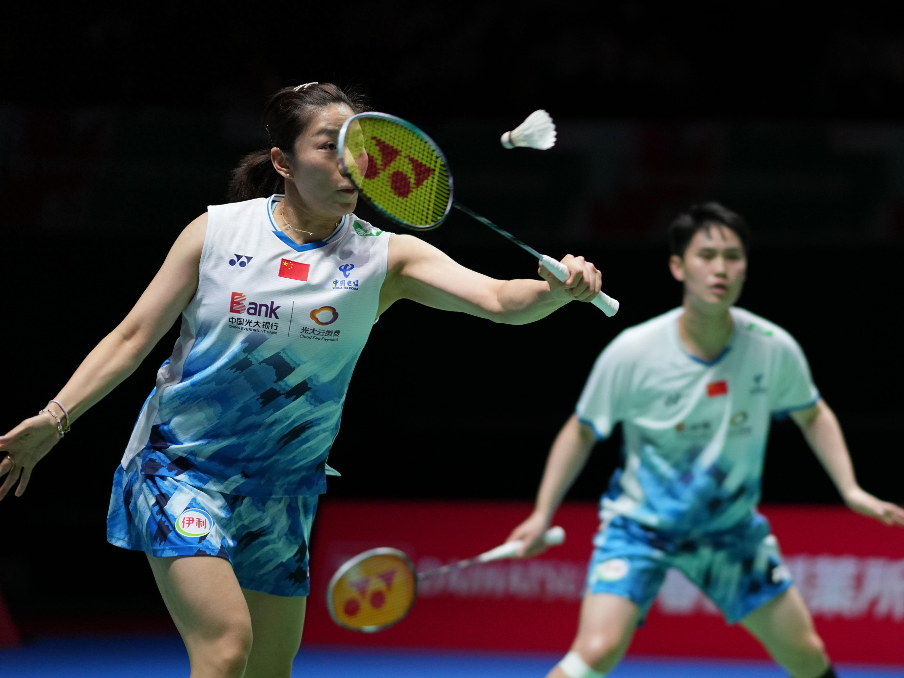 米兰体育下载-羽毛球女团体决赛现场热闹不断的简单介绍