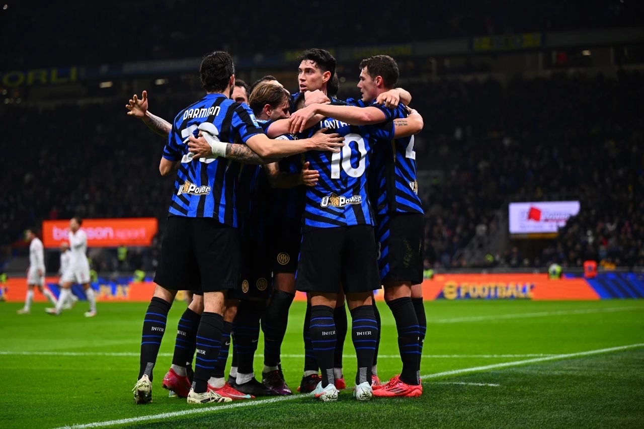 包含意大利足球联赛对阵赛况实时更新的词条