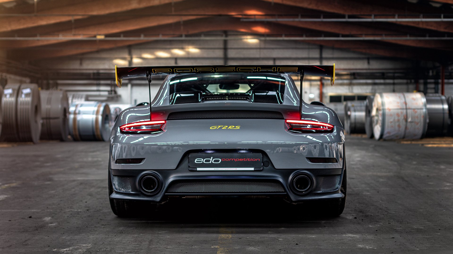 米兰登录入口-铁血马竞踏平永恒之城，久保建英闪耀罗马夜空