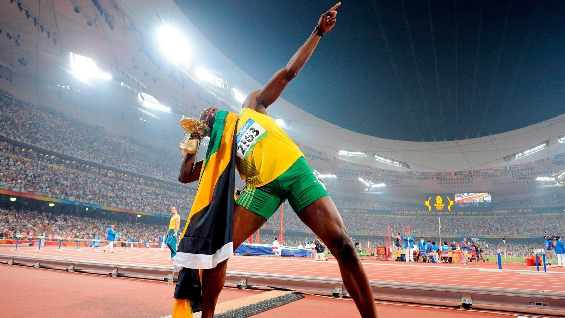 米兰体育app-本泽马关键一球定乾坤，加纳战术压制终结新西兰黑马之旅