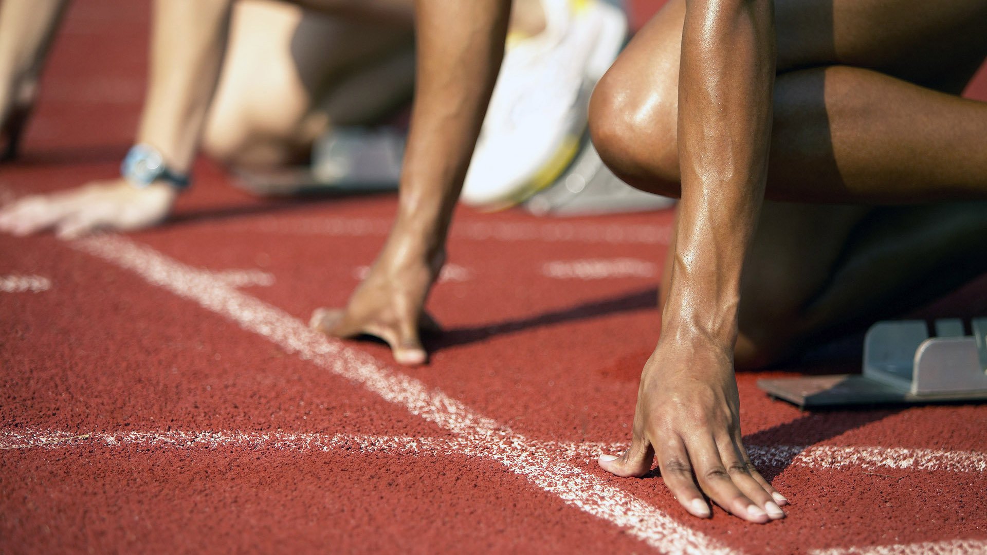 当奇才带走火箭，福克斯在F1街道赛的接管艺术